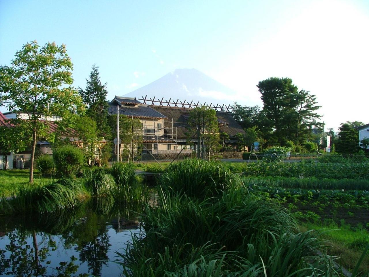 Lake Oshino المظهر الخارجي الصورة